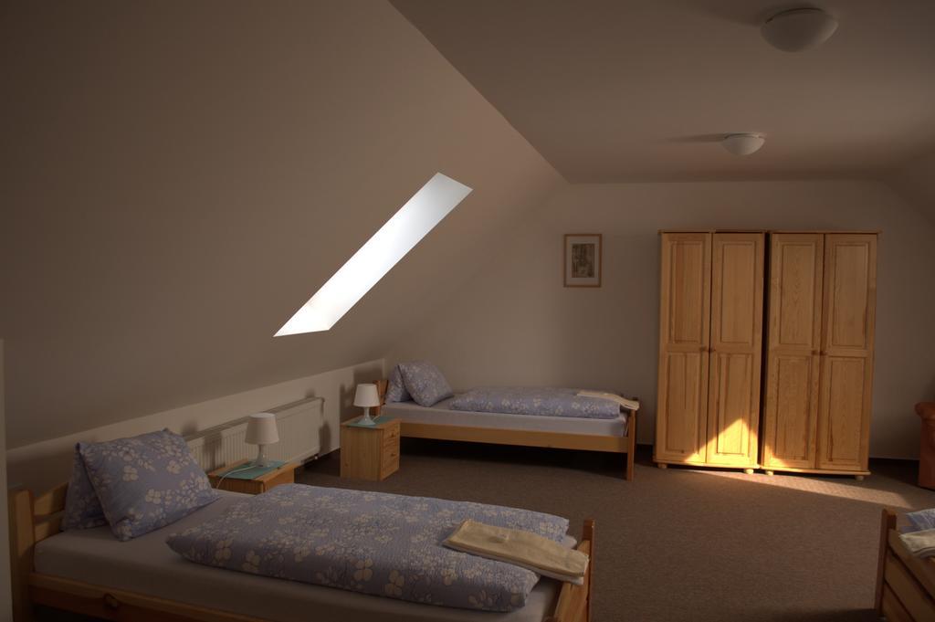 Hostinec Vo Visnovom Stará Turá Extérieur photo